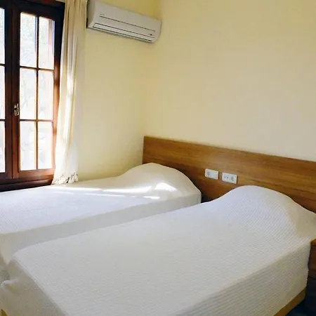 Hotel The Village Villas 19 *